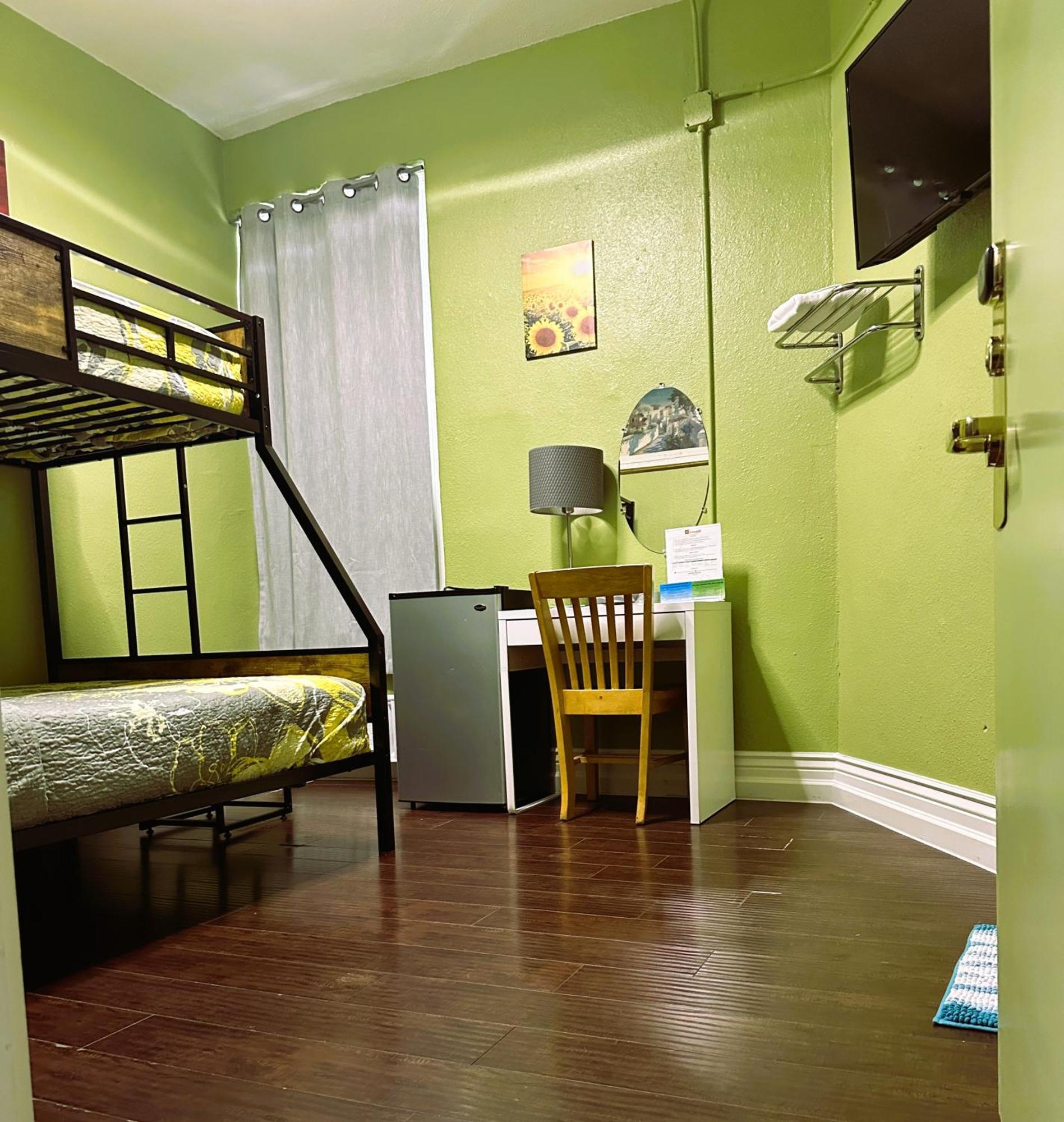 Orange Village Hostel Сан Франциско Стая снимка