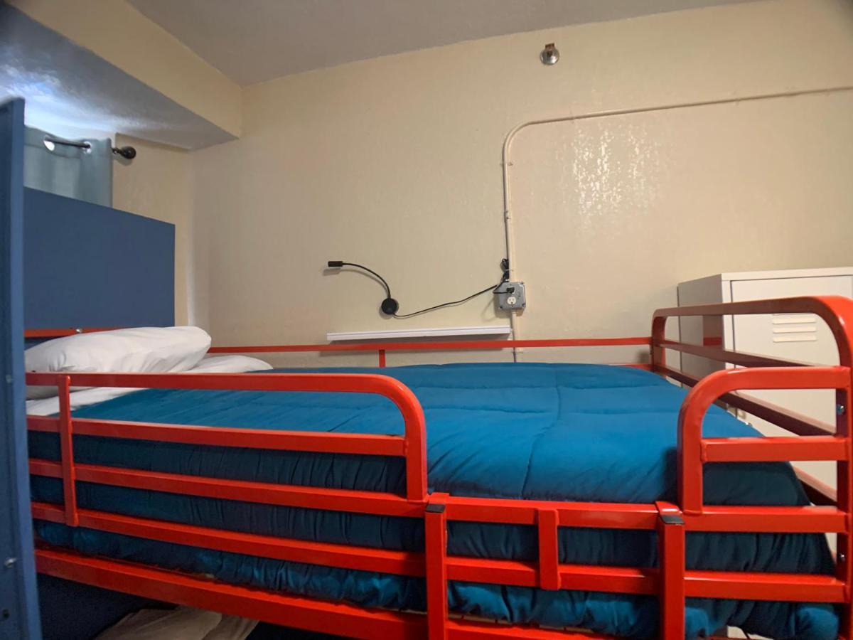 Orange Village Hostel Сан Франциско Екстериор снимка